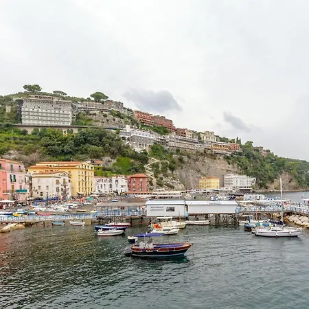 Caruso Sea View 3*