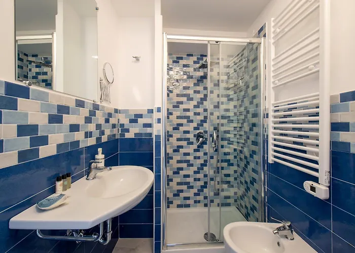 Caruso Sea View Πανσιόν 4*