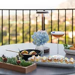 Caruso Sea View 3*