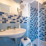 Caruso Sea View 3*
