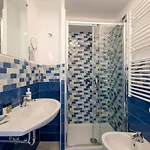 Caruso Sea View Pensión 3*
