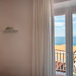 Caruso Sea View